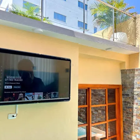 7 Bedroom Gorgeous Vacation - Close To Walled Сasa de vacaciones *