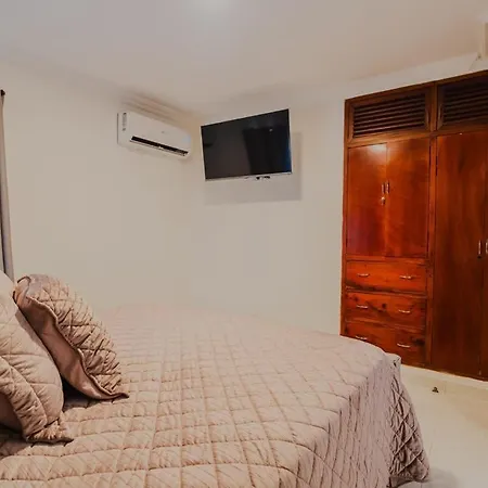 7 Bedroom Gorgeous Vacation - Close To Walled * Cartagena