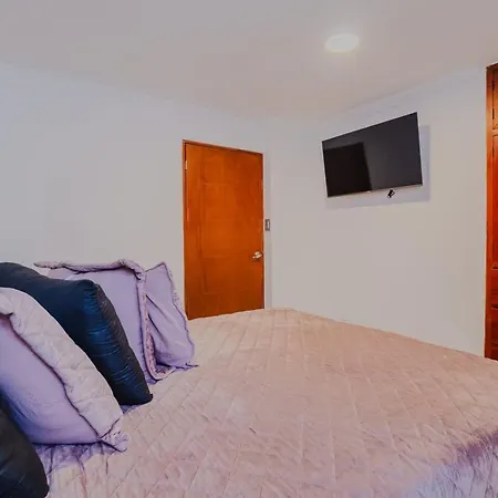 7 Bedroom Gorgeous Vacation - Close To Walled Сasa de vacaciones *