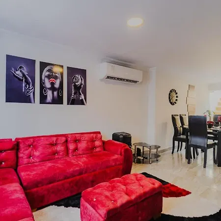 Сasa de vacaciones 7 Bedroom Gorgeous Vacation - Close To Walled